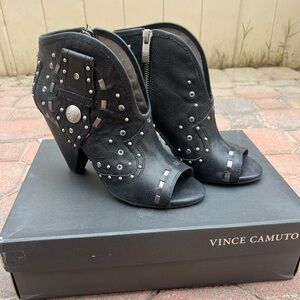 Vince Camuto heels 7